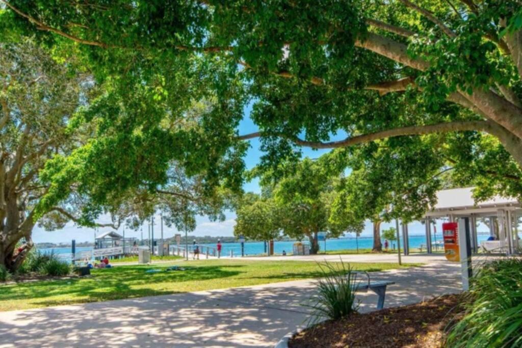 Bongaree Bribie Island Unit With Pool - Amazing Beaches & Lifestyle! المظهر الخارجي الصورة